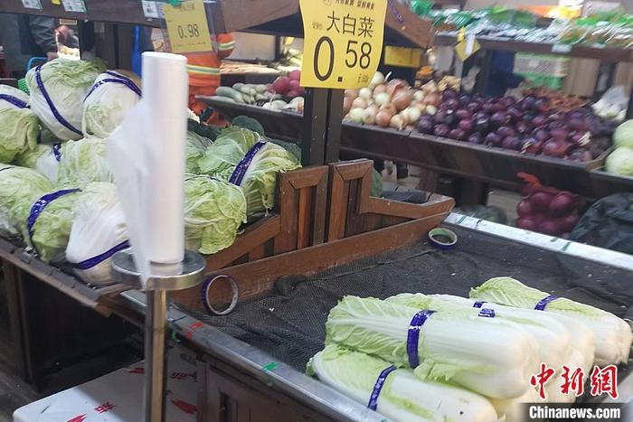 焦点线路检测登录：几块钱买一堆菜，今冬蔬菜为何跌出“白菜价”？